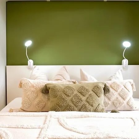 Historic Center Boutique 4 - Free Parking - Schlossberg View - By Casa Momo Apartamento Graz